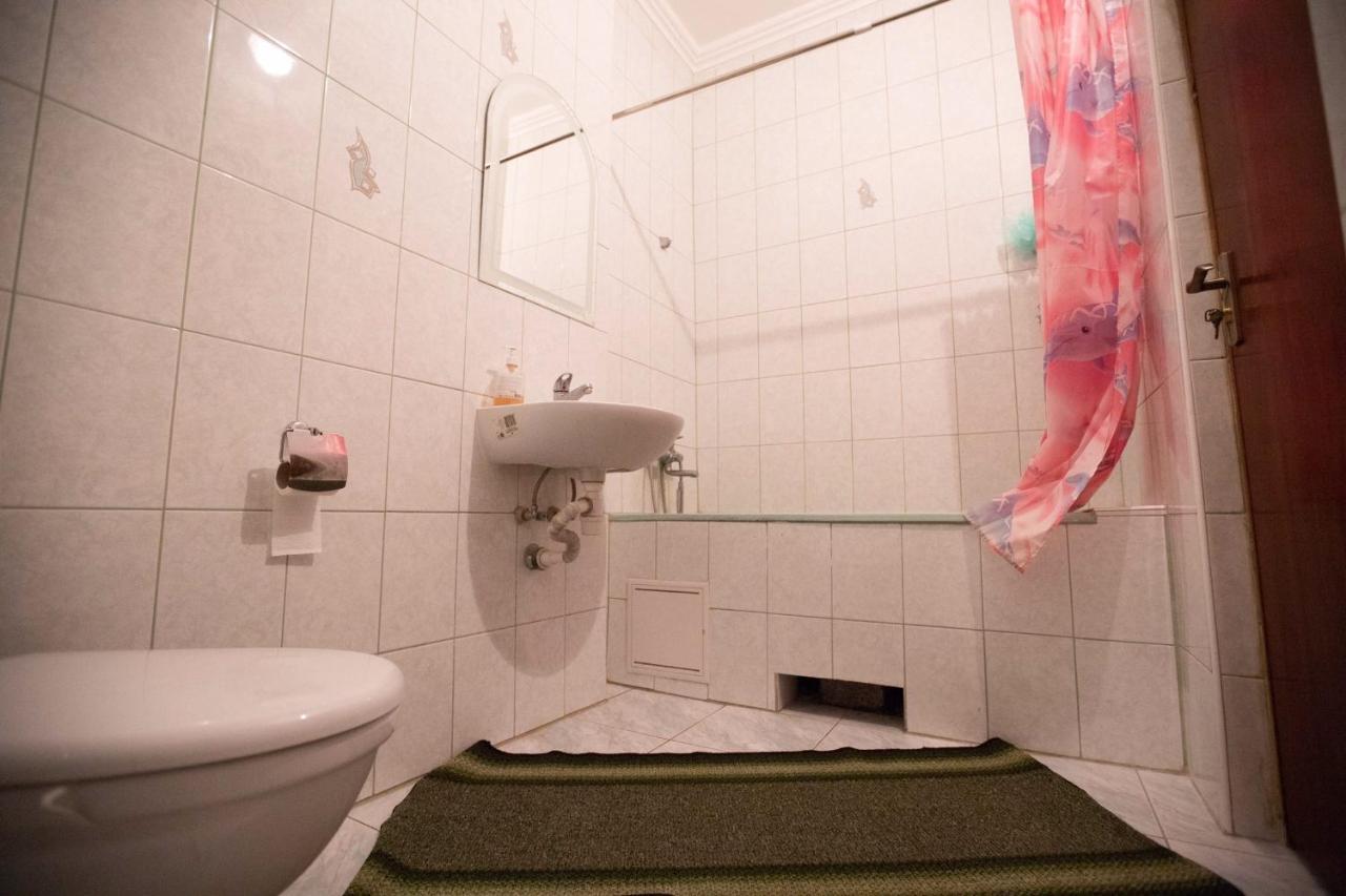 Guest House In Drachino Svalyava Bagian luar foto
