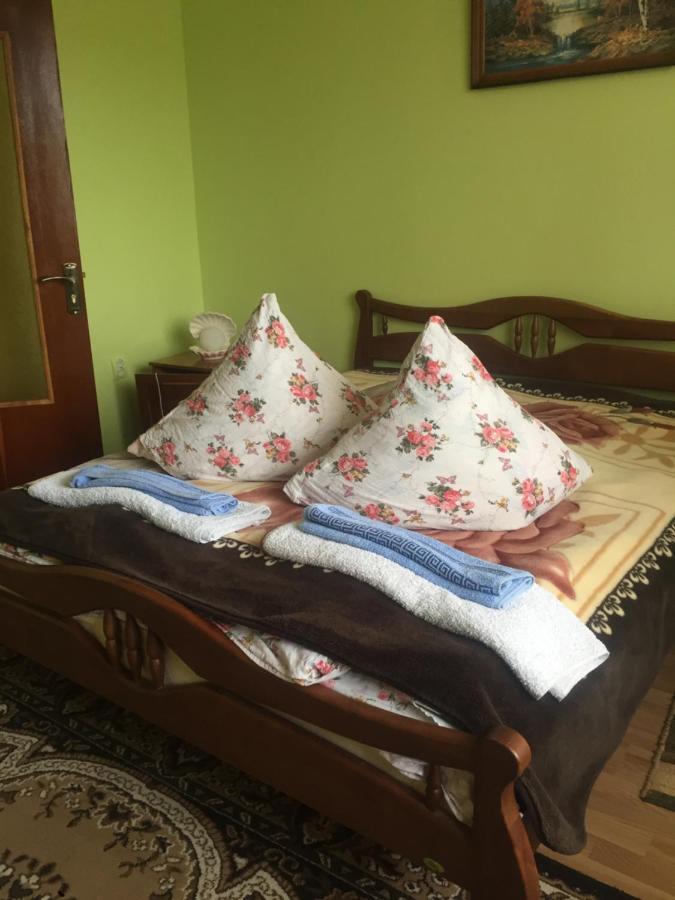 Guest House In Drachino Svalyava Bagian luar foto