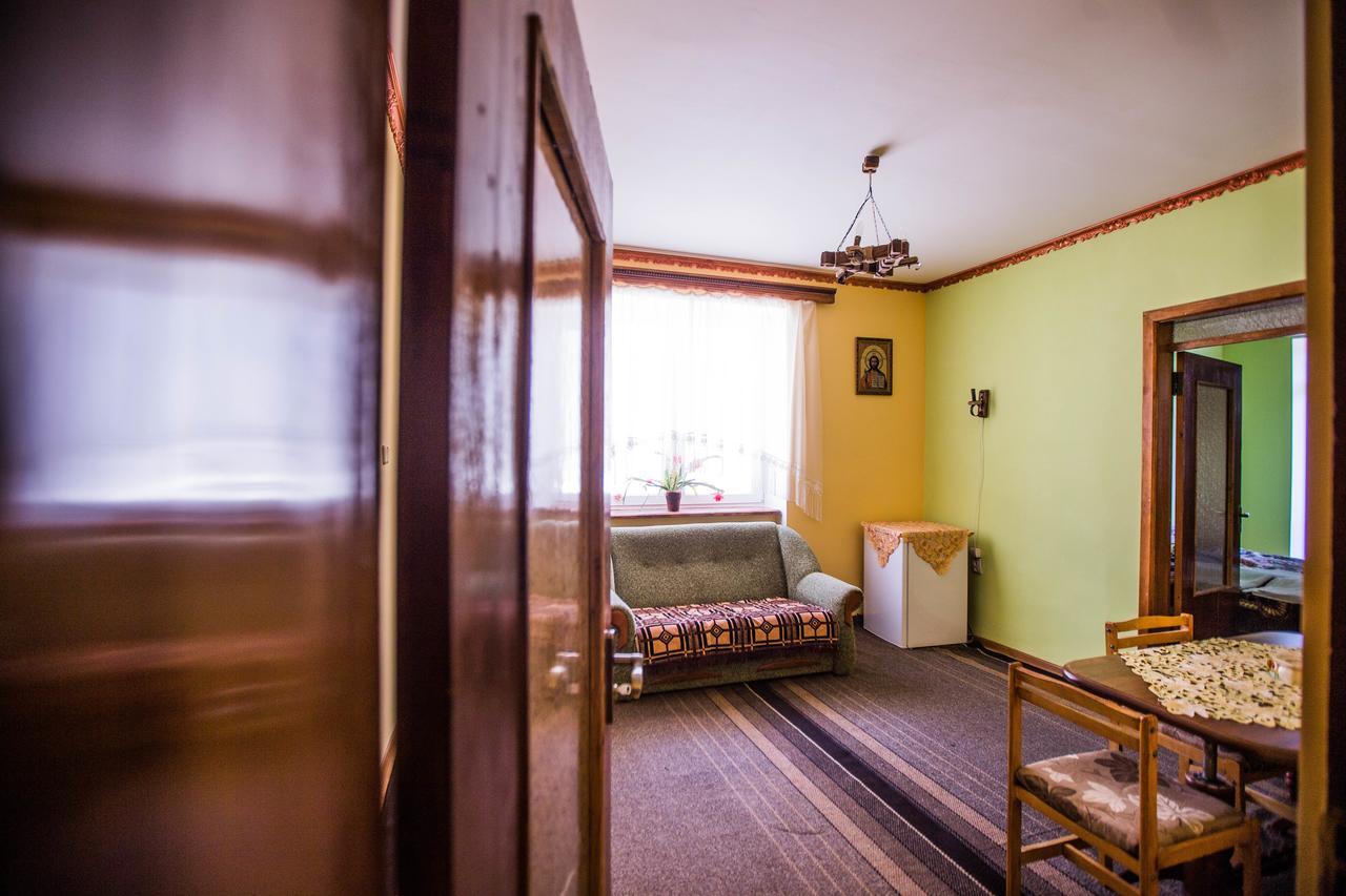 Guest House In Drachino Svalyava Bagian luar foto